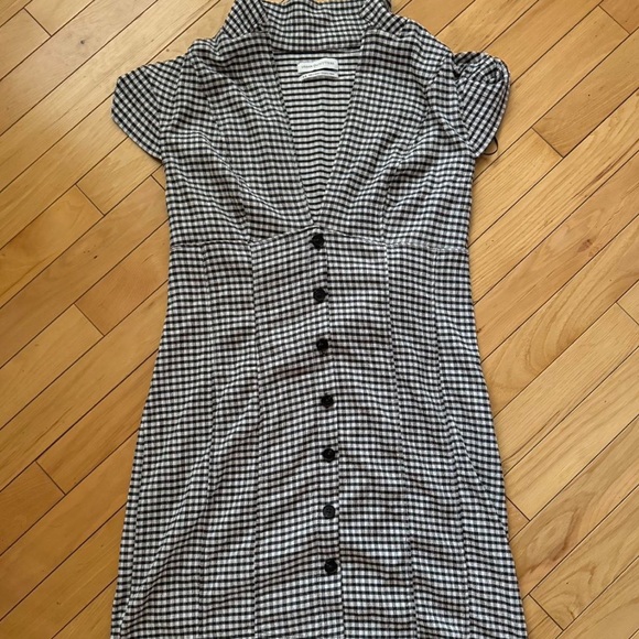 Urban Outfitters Dresses & Skirts - Urban outfitters gingham dress🖤🤍